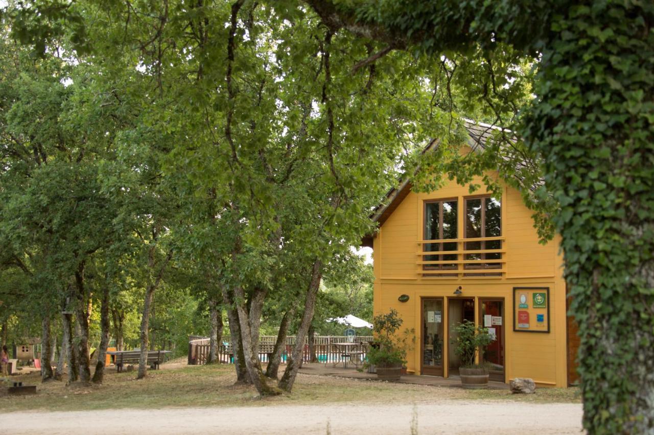Le Bois De Faral Hotel Le Bastit ภายนอก รูปภาพ