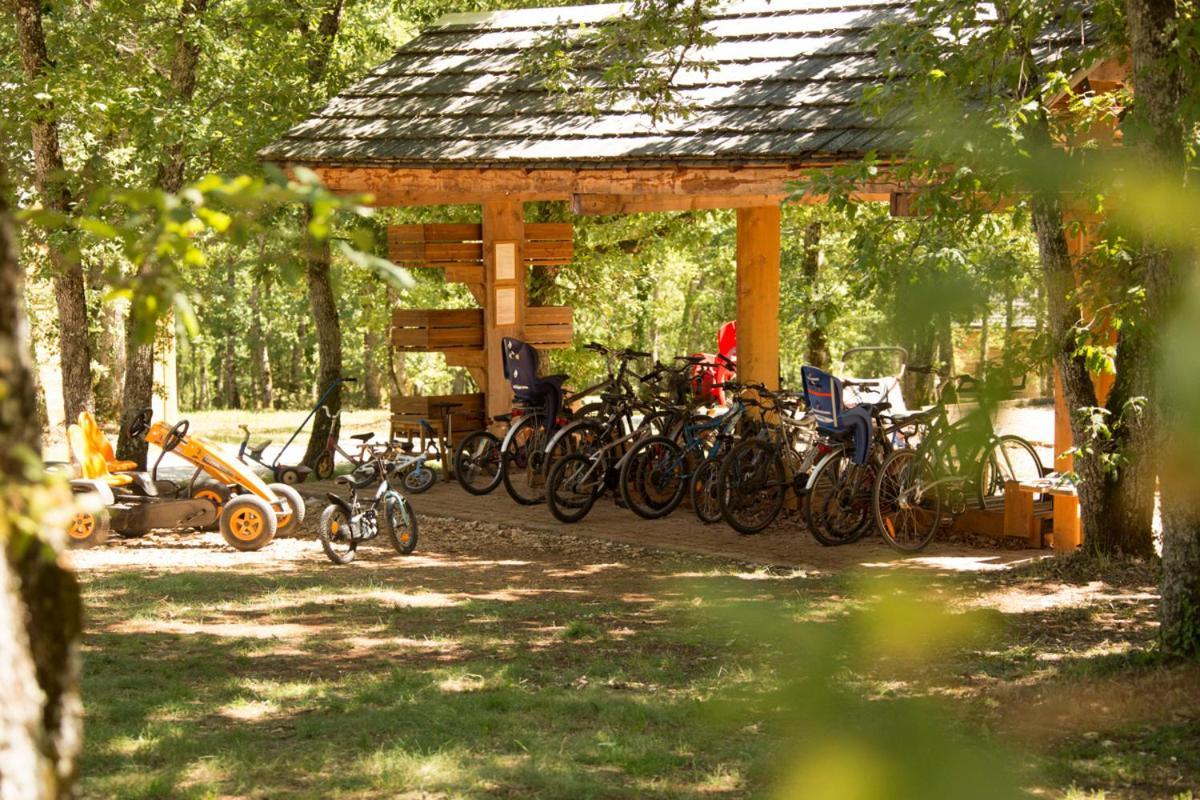 Le Bois De Faral Hotel Le Bastit ภายนอก รูปภาพ